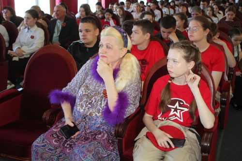 Для юных нурлатцев прошел Урок патриотизма от представителей «Клуба воинской славы»