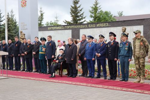 В Нурлате прошел парад Победы