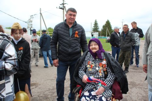 Митинг в Гайтанкине прошел с участием единственной в селе труженицы тыла Пелагеи Глуховой