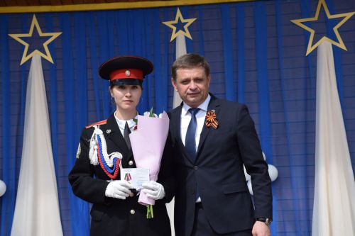 Юнармейцы Нурлата удостоились медалей за участие в Параде Победы
