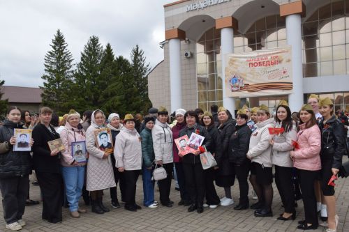 В День Победы нурлатцы присоединились к акции «Народный хор Победы»