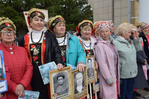 В День Победы нурлатцы присоединились к акции «Народный хор Победы»