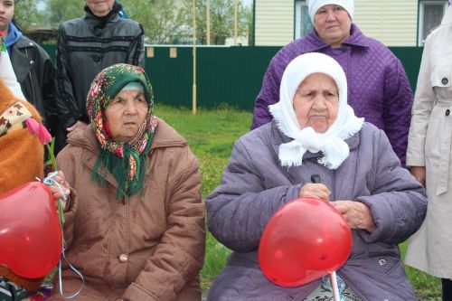 Большой праздник в маленьком поселке: в Старом Ауле почтили память героев Великой Отечественной войны