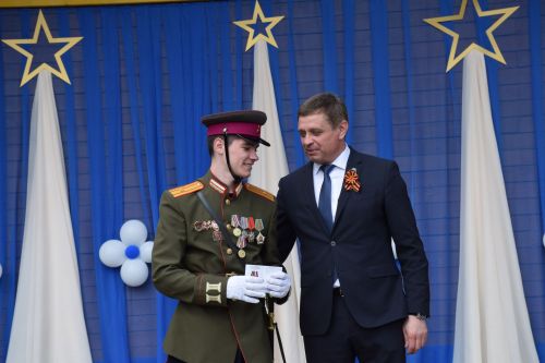 Юнармейцы Нурлата удостоились медалей за участие в Параде Победы