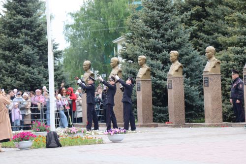 В Нурлате прошел парад Победы