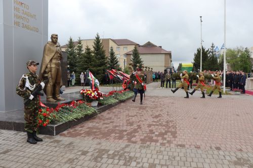 В Нурлате прошел парад Победы