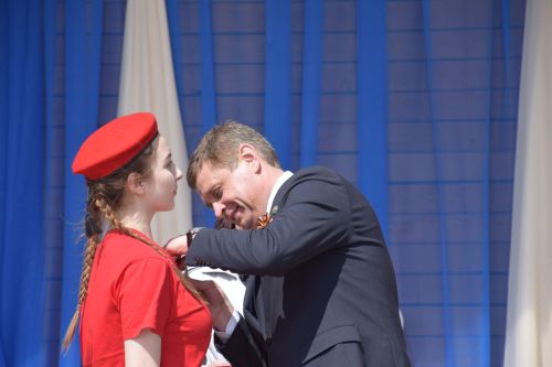 Юнармейцы Нурлата удостоились медалей за участие в Параде Победы