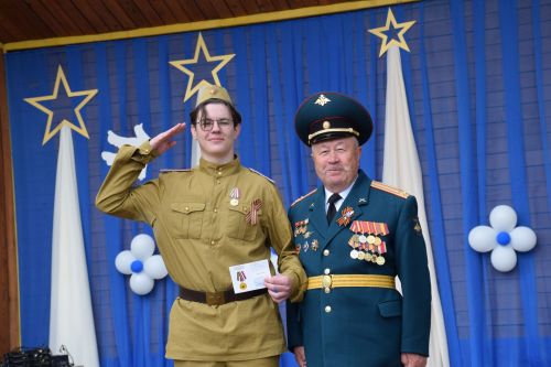 Юнармейцы Нурлата удостоились медалей за участие в Параде Победы