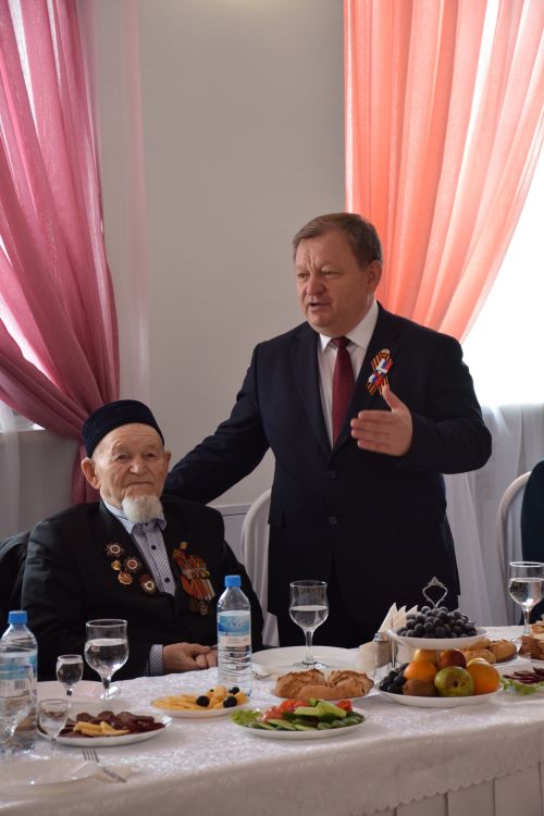 В Нурлате участники СВО стали почетными гостями праздничных мероприятий к 9 Мая