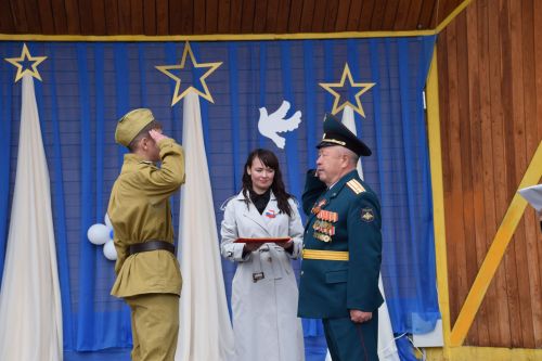 Юнармейцы Нурлата удостоились медалей за участие в Параде Победы