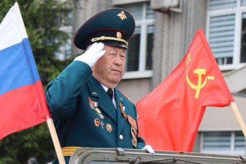 В Нурлате прошел парад Победы