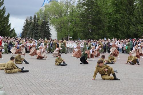 В Нурлате прошел парад Победы
