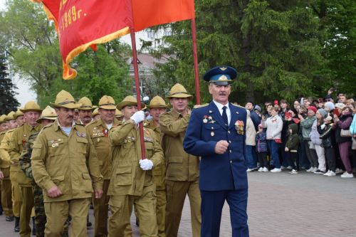 В Нурлате прошел парад Победы