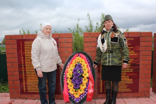 В День Победы Минталип Минеханов организовал праздничное чаепитие для жителей своего родного села Кривое Озеро