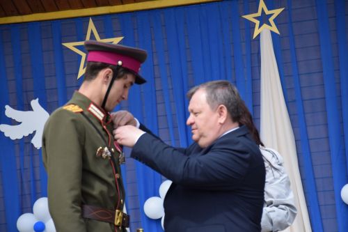 Юнармейцы Нурлата удостоились медалей за участие в Параде Победы