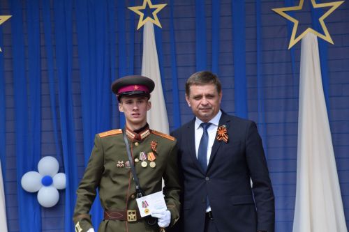 Юнармейцы Нурлата удостоились медалей за участие в Параде Победы
