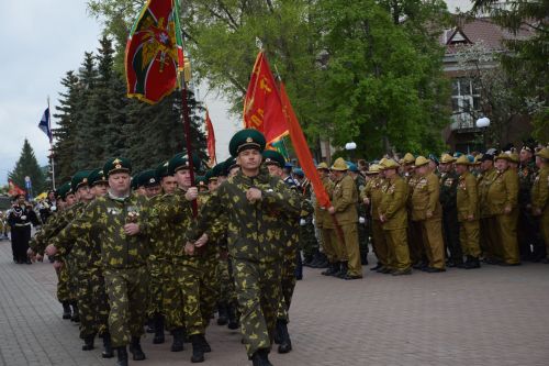 В Нурлате прошел парад Победы