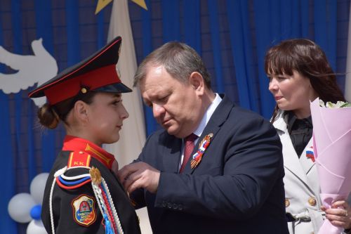 Юнармейцы Нурлата удостоились медалей за участие в Параде Победы