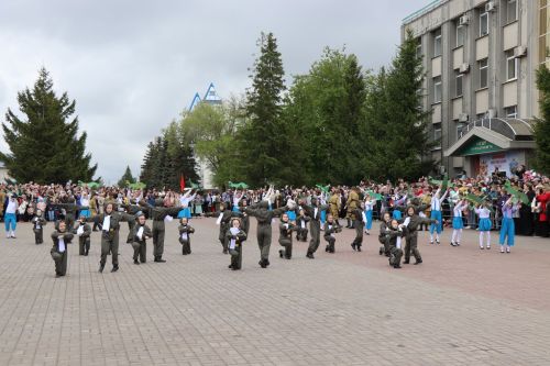 В Нурлате прошел парад Победы