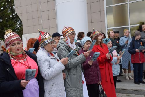 В День Победы нурлатцы присоединились к акции «Народный хор Победы»