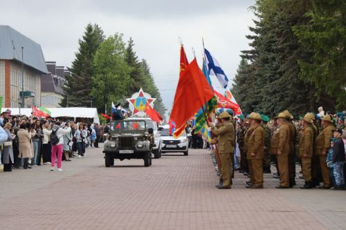 В Нурлате прошел парад Победы
