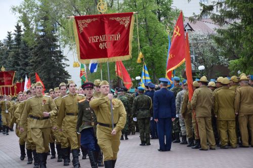 В Нурлате прошел парад Победы