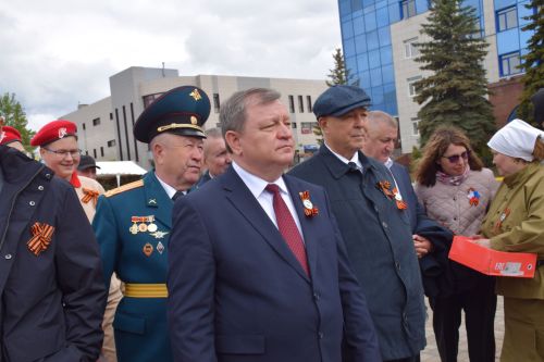 В Нурлате День Победы отпраздновали масштабной программой на центральной площади