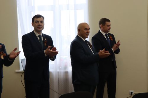 Дамир Ишкинеев чествовал ветерана войны в День Победы