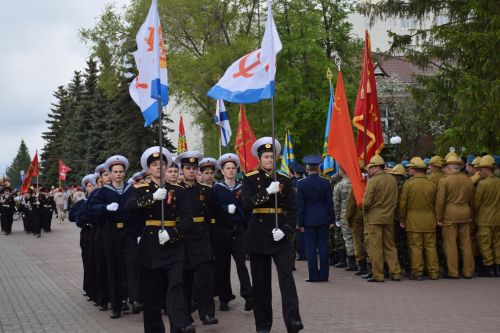 В Нурлате прошел парад Победы