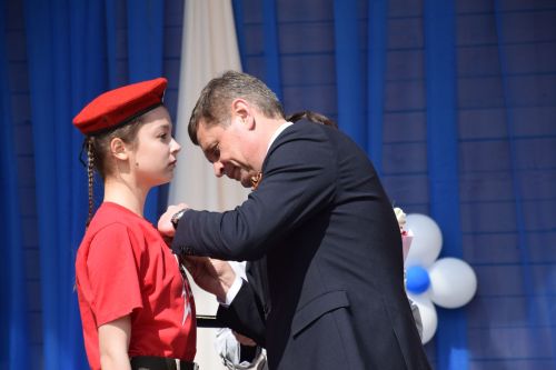 Юнармейцы Нурлата удостоились медалей за участие в Параде Победы