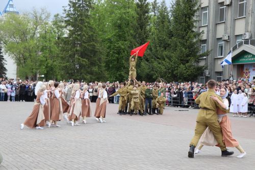 В Нурлате прошел парад Победы