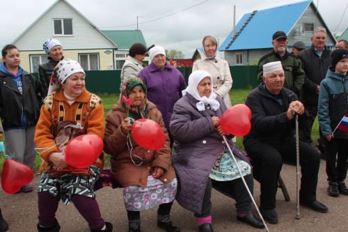 Большой праздник в маленьком поселке: в Старом Ауле почтили память героев Великой Отечественной войны