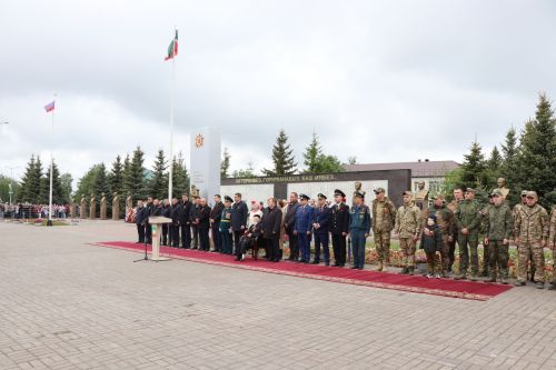 В Нурлате прошел парад Победы