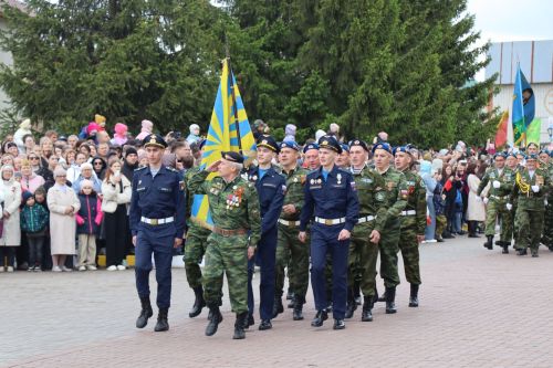 В Нурлате прошел парад Победы