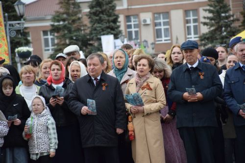 В День Победы нурлатцы присоединились к акции «Народный хор Победы»