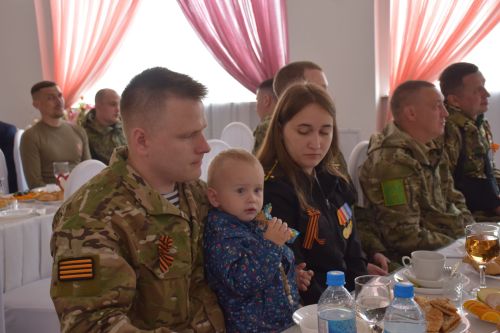 В Нурлате участники СВО стали почетными гостями праздничных мероприятий к 9 Мая