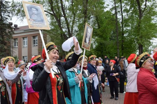 В Нурлате прошел парад Победы