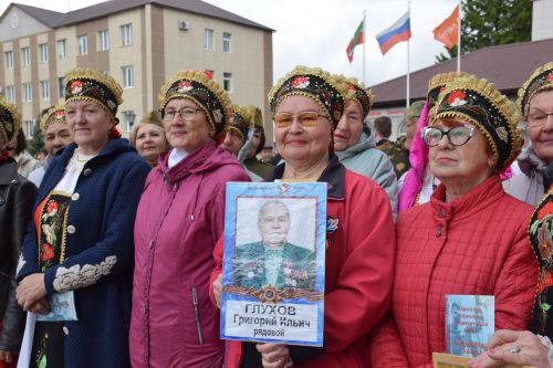 В День Победы нурлатцы присоединились к акции «Народный хор Победы»