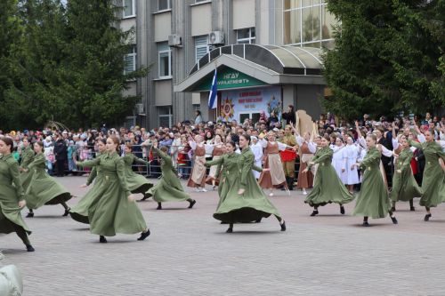 В Нурлате прошел парад Победы