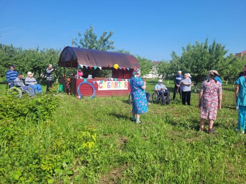 Сабантуй в Нурлатском доме престарелых: праздник дружбы, радости и единства!