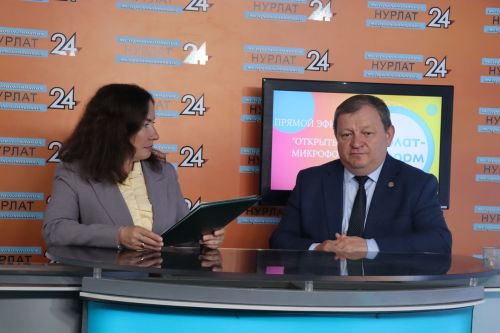 Дамир Ишкинеев поздравил коллектив «Нурлат-информа» с 25-летием телевидения