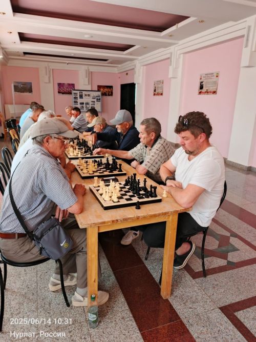 В Нурлате прошли шахматно-шашечные турниры, посвященные Дню России