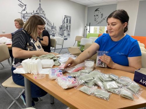 Нурлатские библиотекари изготовили 333 комплекта сухого душа для бойцов