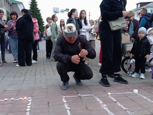 Нурлатцы зажгли свечи памяти в честь павших героев