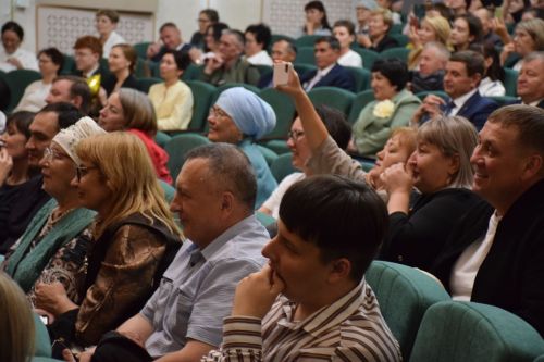 В Нурлате чествовали лучших выпускников района