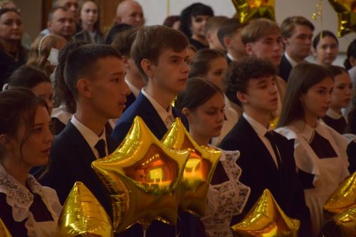В Нурлате чествовали лучших выпускников района