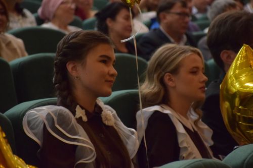 В Нурлате чествовали лучших выпускников района