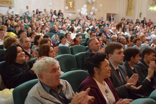 В Нурлате чествовали лучших выпускников района