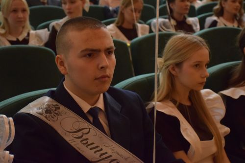 В Нурлате чествовали лучших выпускников района