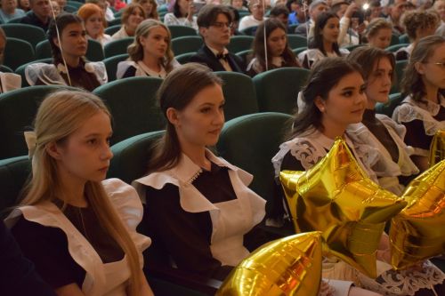 В Нурлате чествовали лучших выпускников района